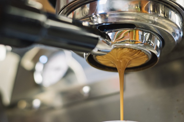 Image of a coffee machine from Pixabay